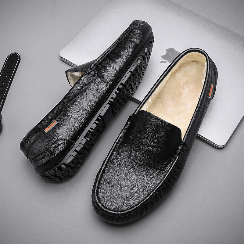 Fur Men Loafers Soft Man Moccasins High Quality Winter Leather Casual Shoes for Men Warm Slip On Flats Plush Mens Driving Shoes