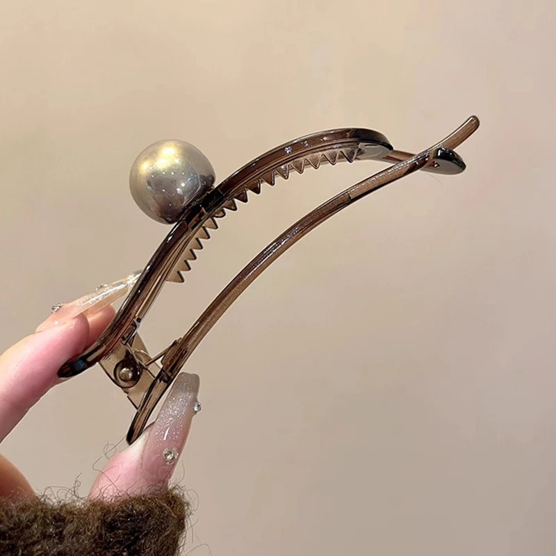 New Twisted Hair Clip Plastic Imitation Pearl Hairpin Twisted Design Hairpin Barrettes Women Hair Accessories