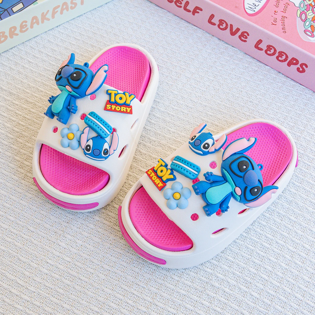 

New Popular Cartoon Stitch Versatile Girls Eva Slippers Fashionable Double Soft-Soled Non-Slip Sandals 831