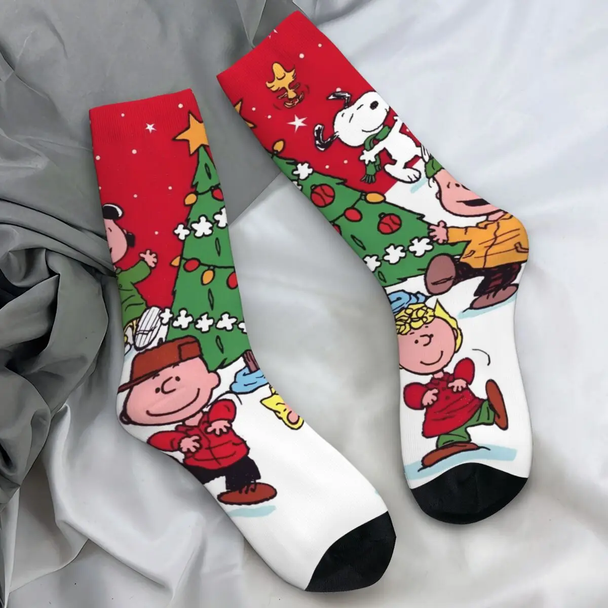 Calcetines de hombre MINISO Sanrio Snoopy medias de Navidad calcetines de invierno de moda de alta calidad calcetines antideslizantes de escalada gráfica