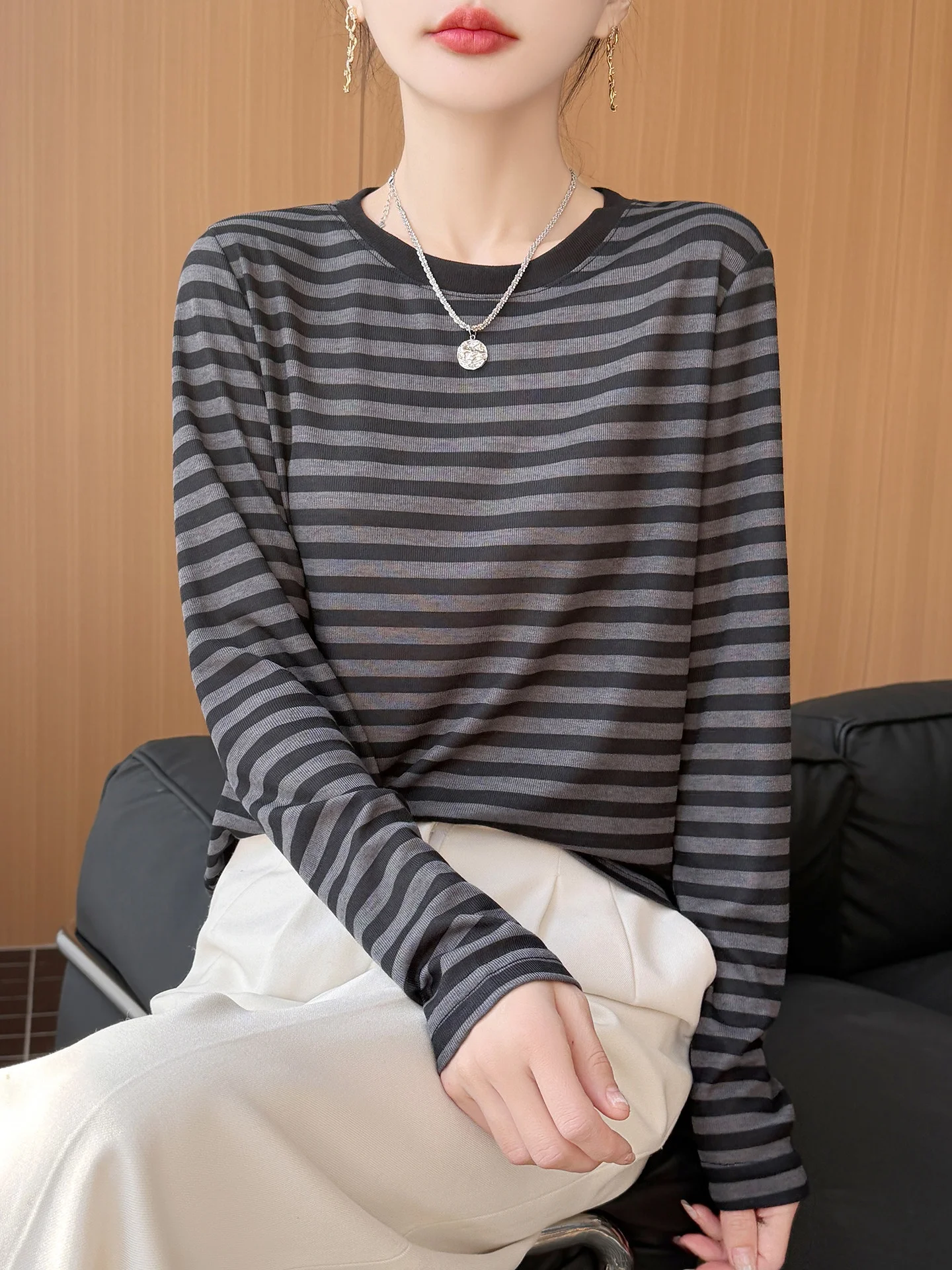 

Retro Striped round Neck Thin Knitted Base Shirt Women's Spring New Loose Fit Casual Style Long Sleeve Soft Breathable Top