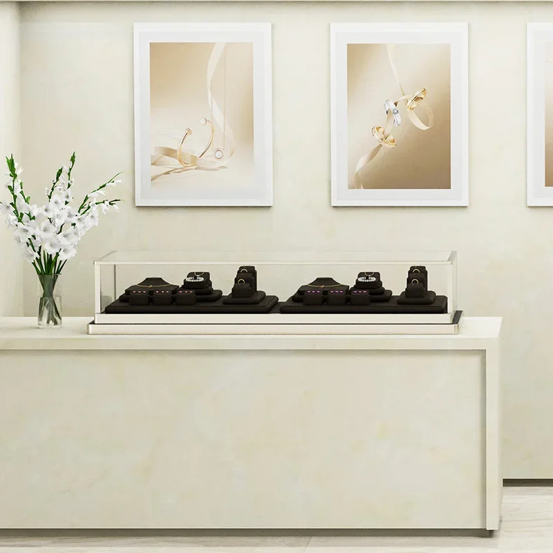 رفوف عرض المجوهرات الراقية ، نوافذ المنضدة ، الخواتم ، القلائد ، الأقراط ، الدعائم