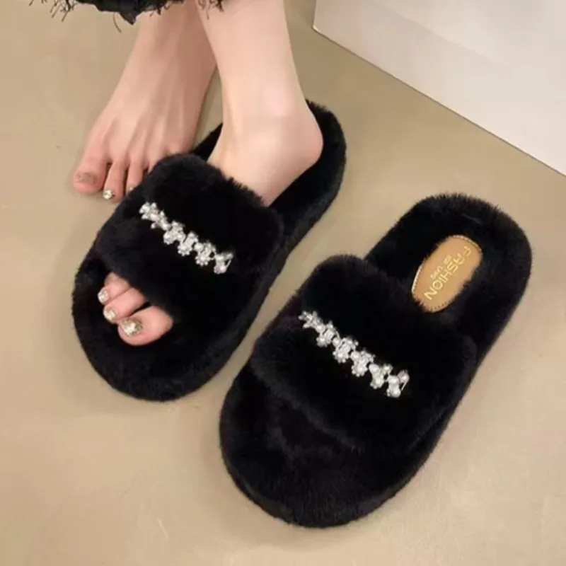 

2026 Ladies' Plush Slippers Platform Fashionable Luxury Indoor Flat Heel Thick Sole Round Toe Casual Shoes Winter