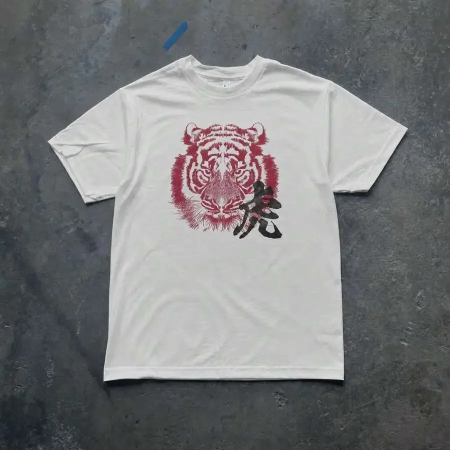 Chinese Style Tiger Graphic Tee Men Retro Oriental Aesthetic Tshirt Red Ink Tiger Head Calligraphy Print Streetwear Harajuku Casual Oversized Top