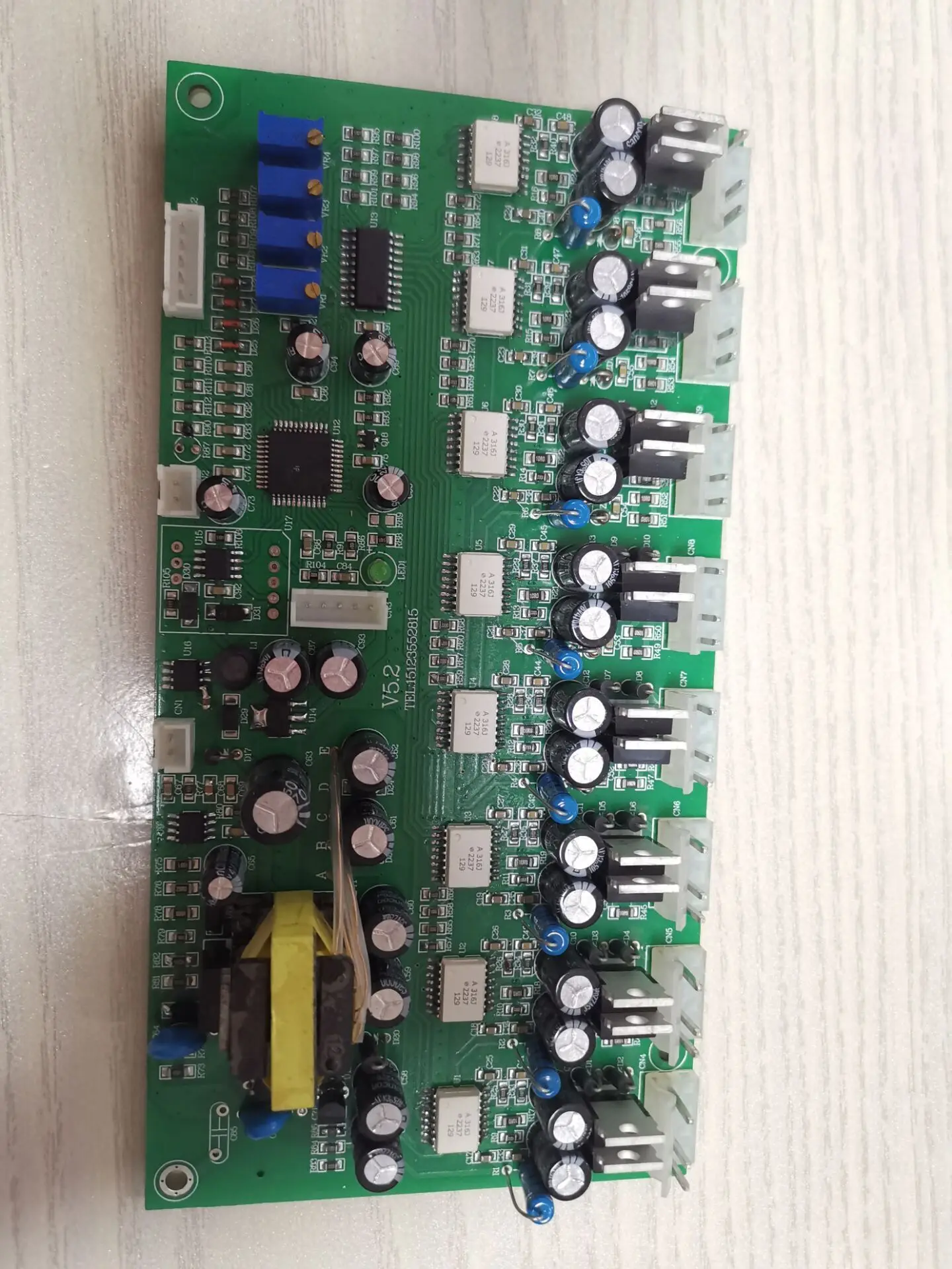 Placa de Driver de Módulo IGBT de Onda Senoidal Trifásica de Quatro Braços em Estoque
