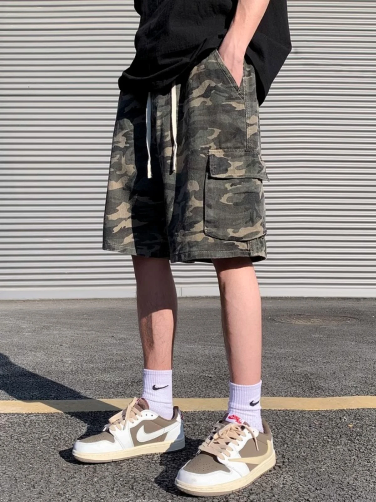 

Мужские летние камуфляжные шорты больших размеров (до 300 фунтов), свободные, модные, спортивные, в стиле High Street, длиной до колена