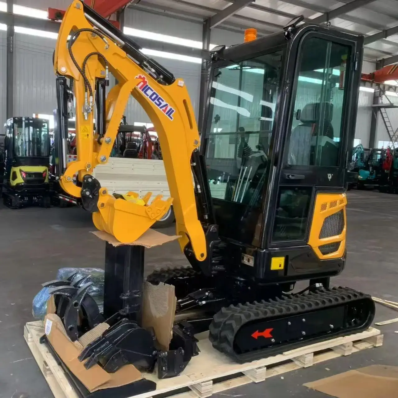 

High quality tracked earthmoving small excavators equipped with core bearings and gearboxes are available for sale