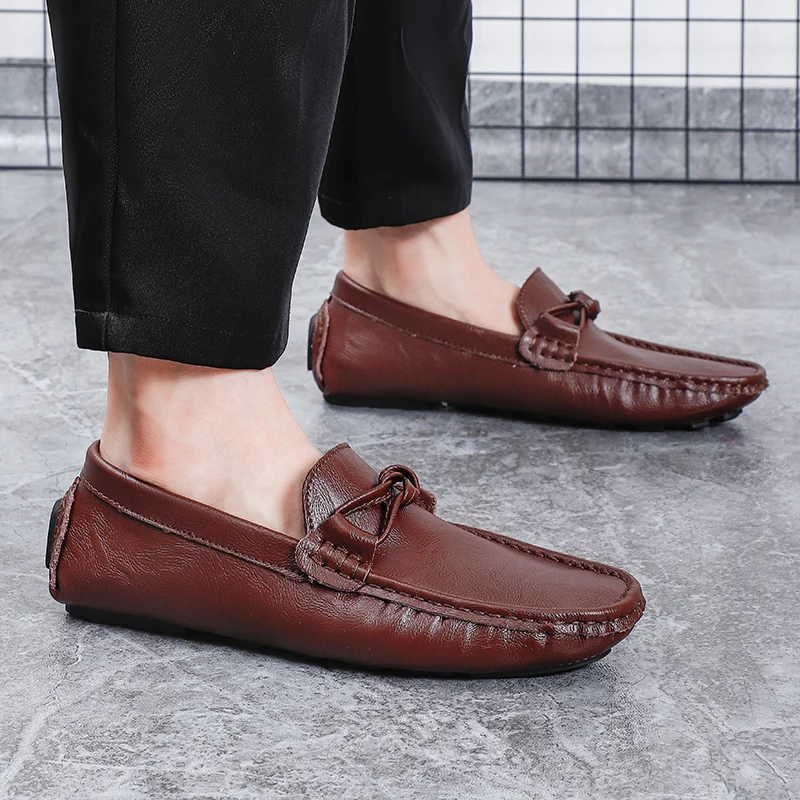 

Genuine Leather Men Casual Shoes slip on fashion Luxury Brand 2024 Italian Mens Loafers Moccasins Breathable Boat Shoes men