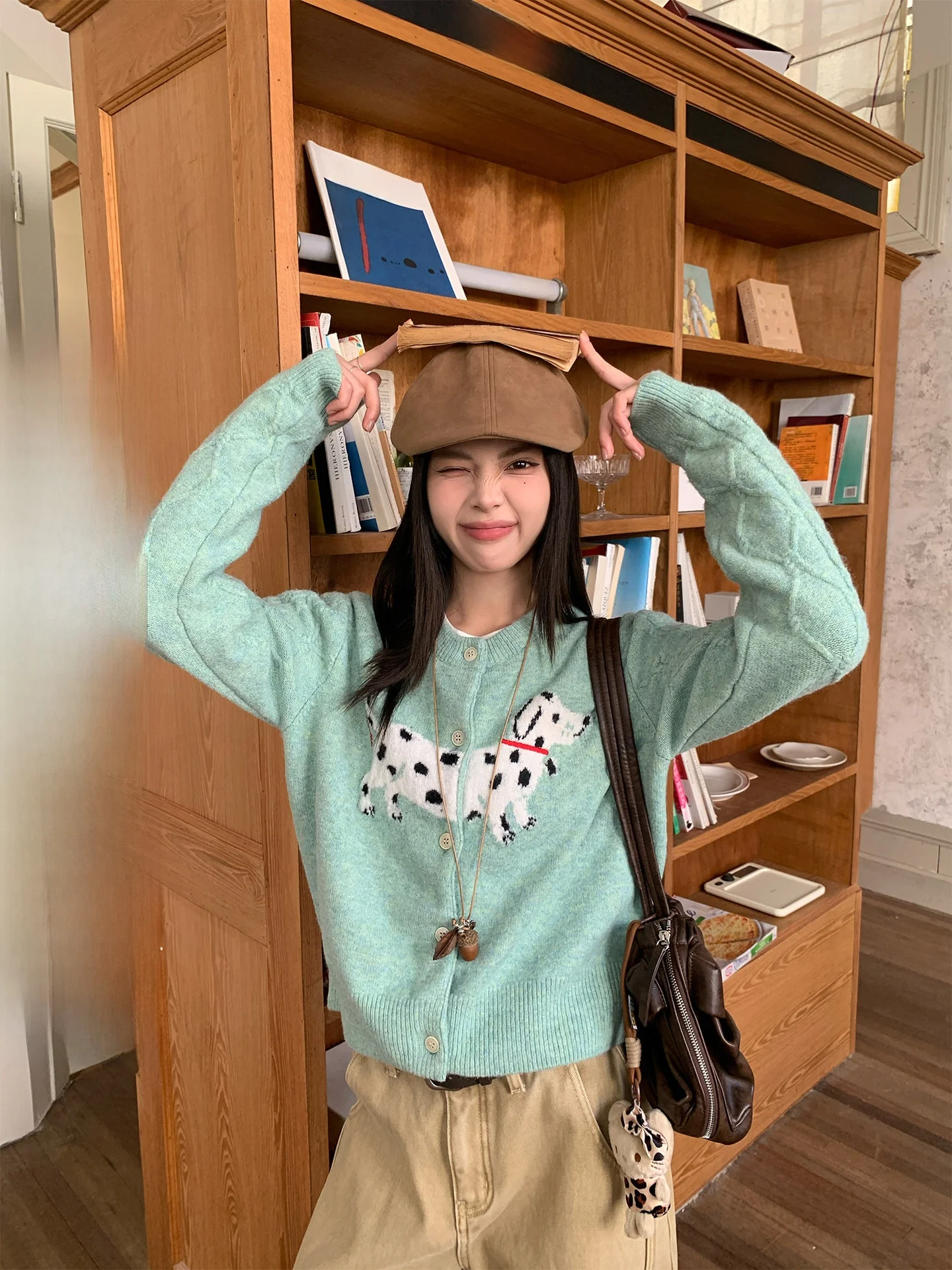 

Loose Knitted Spot Dog Sweater Coat een round Ne Women's Faion Commute Sle Winter Comfortable Soft Long Sve Top