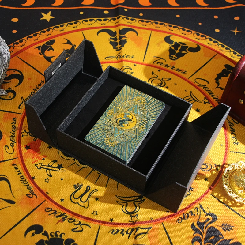 2024 Hot Sale Luxury High-end Open Type Gift Box Tarot Waterproof PET Material Laser Process Playing Card