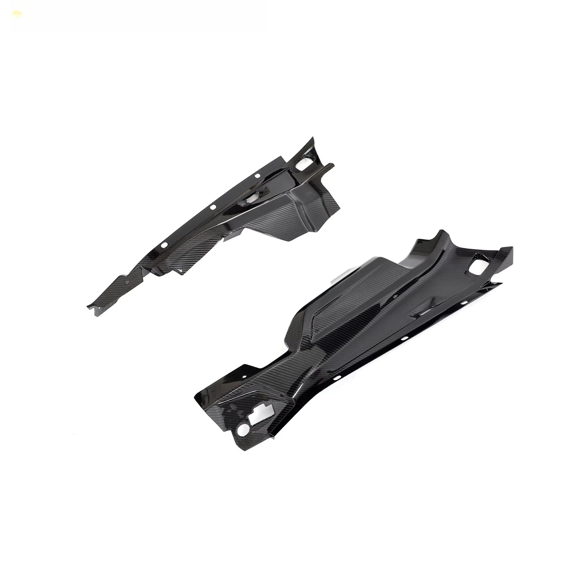 

2016-2023 Dry Carbon Engine Compartment Panel Left and Right Two-piece Set for Audi Bay Panel Set Engine Bay Panel Set