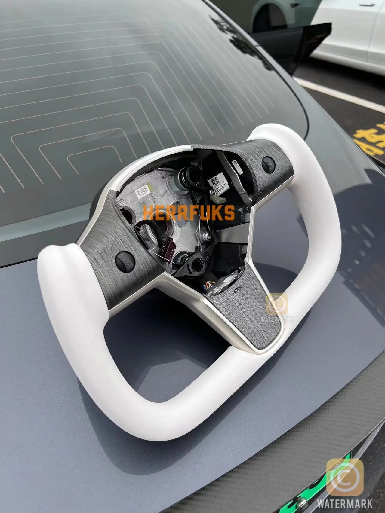 HerrFuks Tesla Yoke Steering Wheel For Model 3 Model Y Leather Wrapped Carbon Fiber Trim Original Seamless Process Model Custom