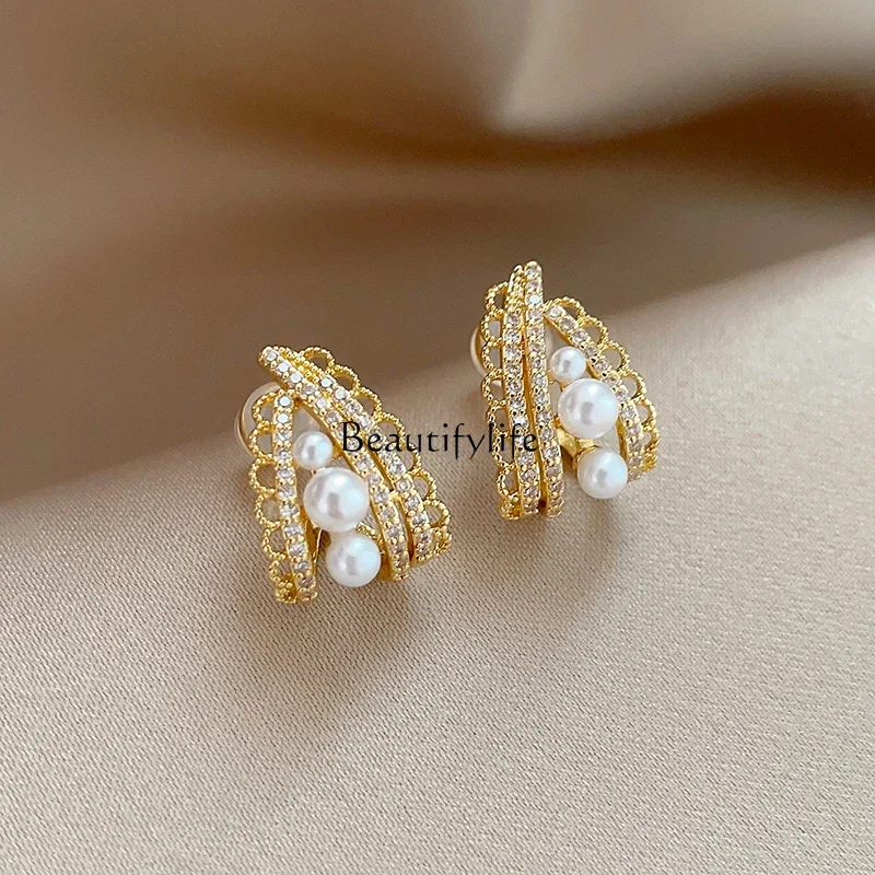 

Lace Edge Pearl Earrings Niche Premium Court Stud Earrings