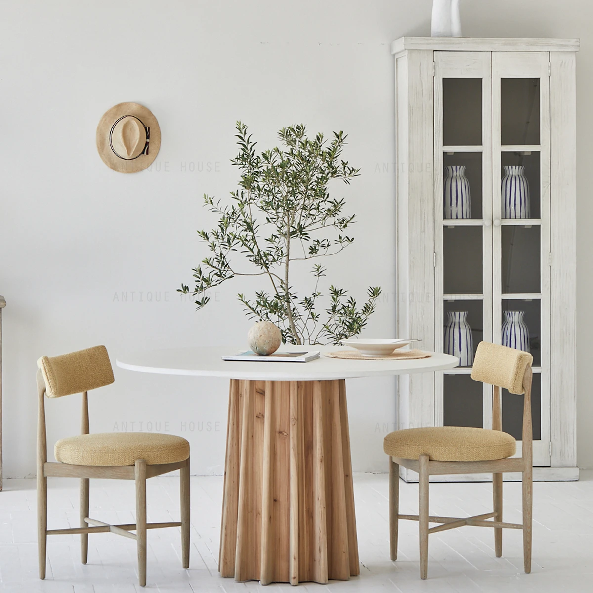 

Japandi Farmhouse Natural Dinning Room Table Set Round Slate Tables Concrete Wood Solid Nordic Dining Table Set 6 Seater Nordic