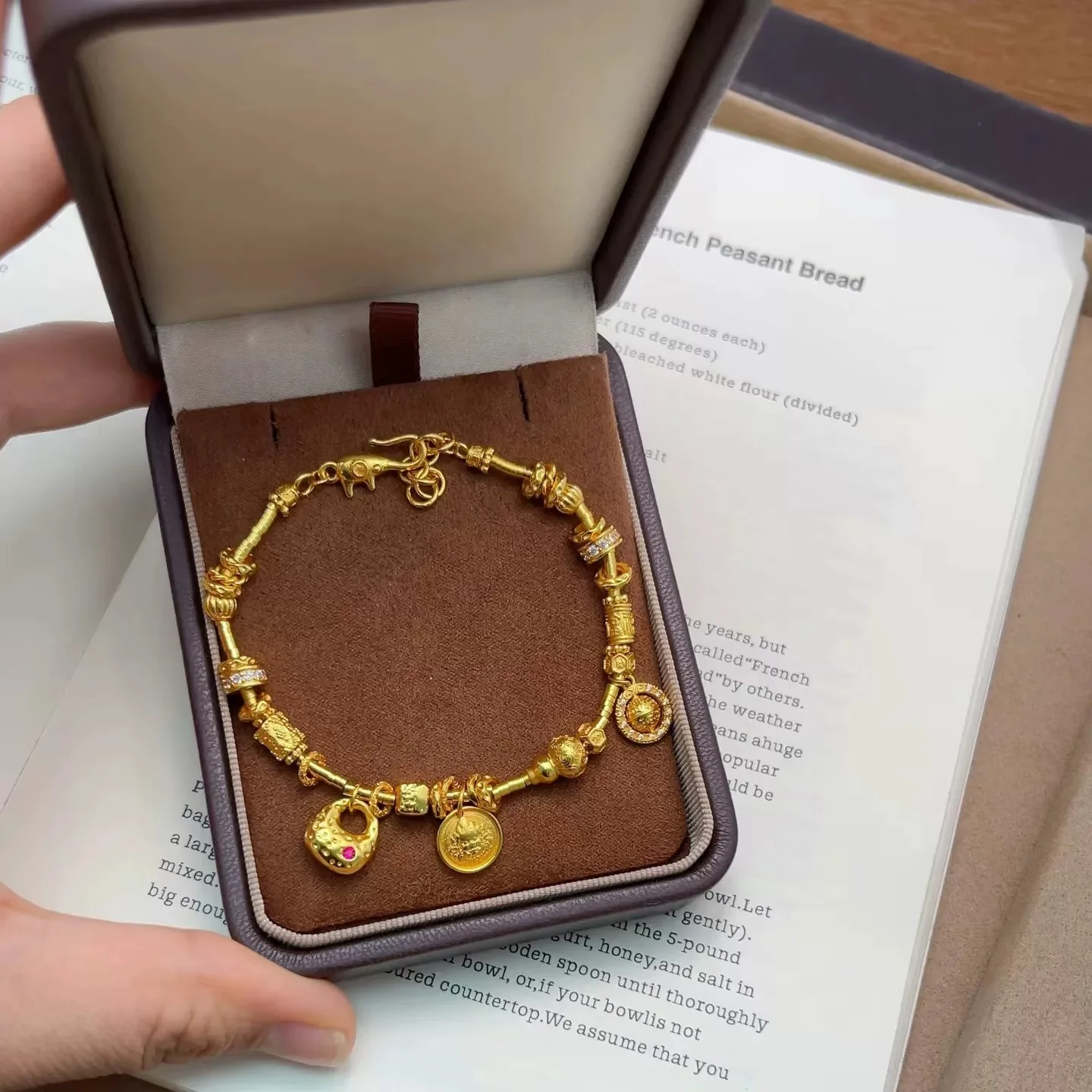 Real Gold Plated Strong Color-preserving Ancient Gold Shale Small Fat Fuhuang God of Wealth Wrapped Ins Bracelet Retro All-match
