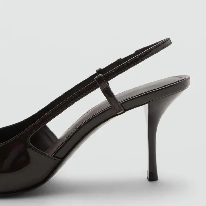 Zapatos de tacón de diseñador, sandalias con punta estrecha, zapatos de vestir de fiesta con hebilla de anillo de charol para mujer, tacones altos finos con talón descubierto elegante para mujer