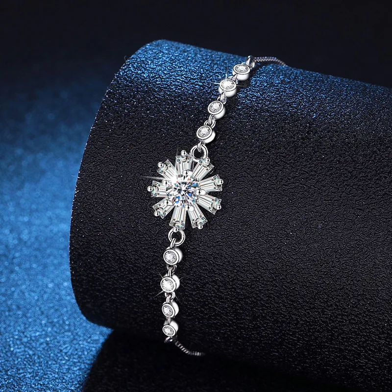 LioraGem Women's Moissanite Sunflower Delicate Bracelet, Fashionable Adjustable 0.5ct Moissanite Bracelet Platinum PT950 Stamp