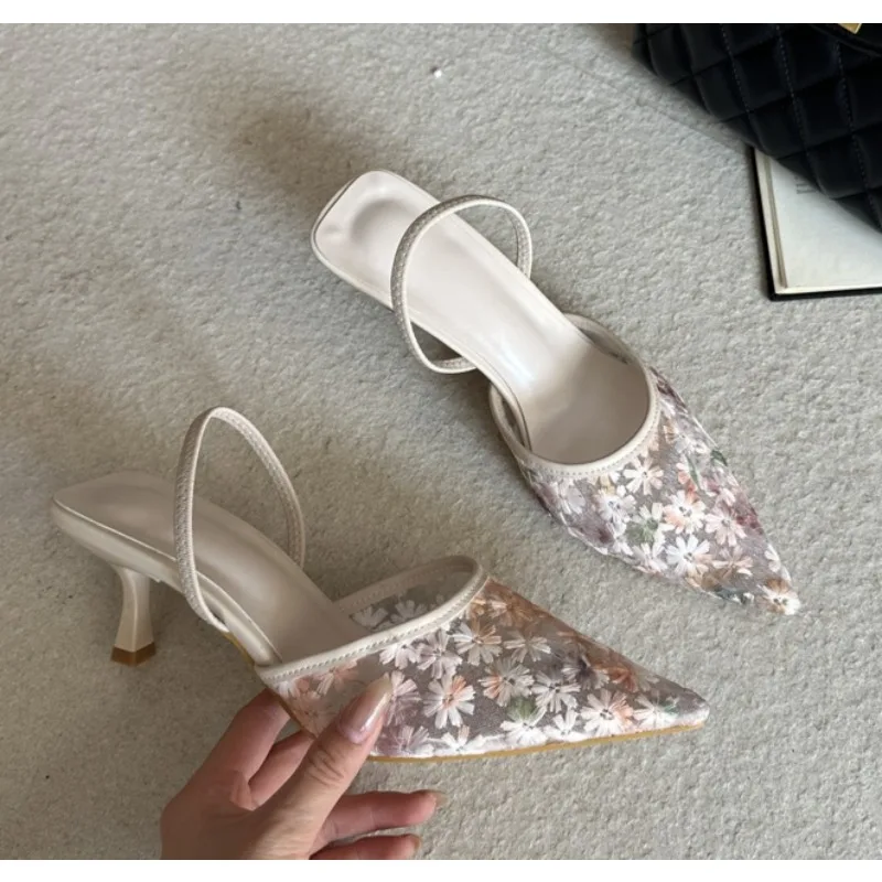 

Brand Designer White Women Pumps Mesh Embroidered Flowers Back Strap Sexy Slingback High Heels Dress Wedding Shoes for Ladies