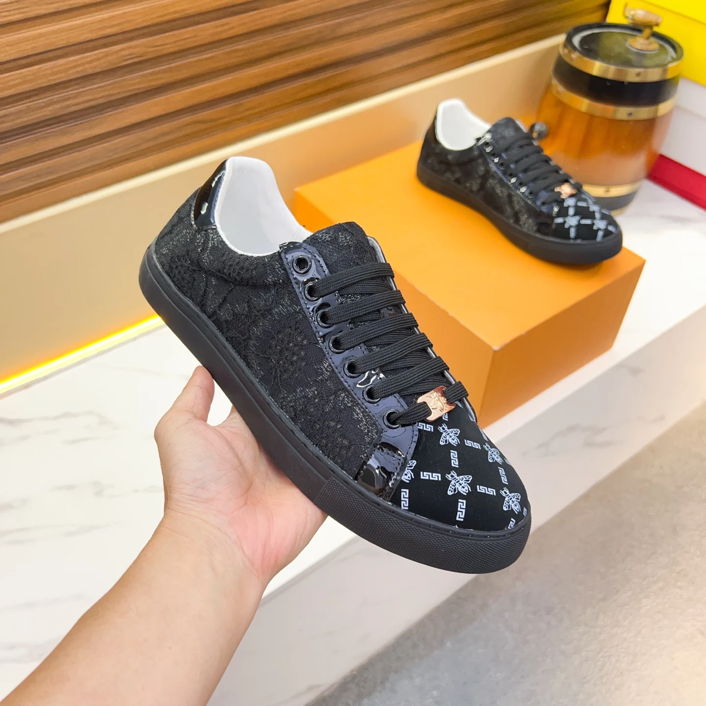 

Handmade cowhide high-quality fashionable casual men's genuine leather casual shoes running shoes and lace-up sports shoes