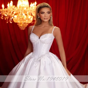 Julia Kui-Vintage-Braut mit Perlen, Satinkleid mit Spaghetti und Rückenlehne, Hochzeitskleid 12 Hauptverkaufs -Satin -Brautkleid - №9