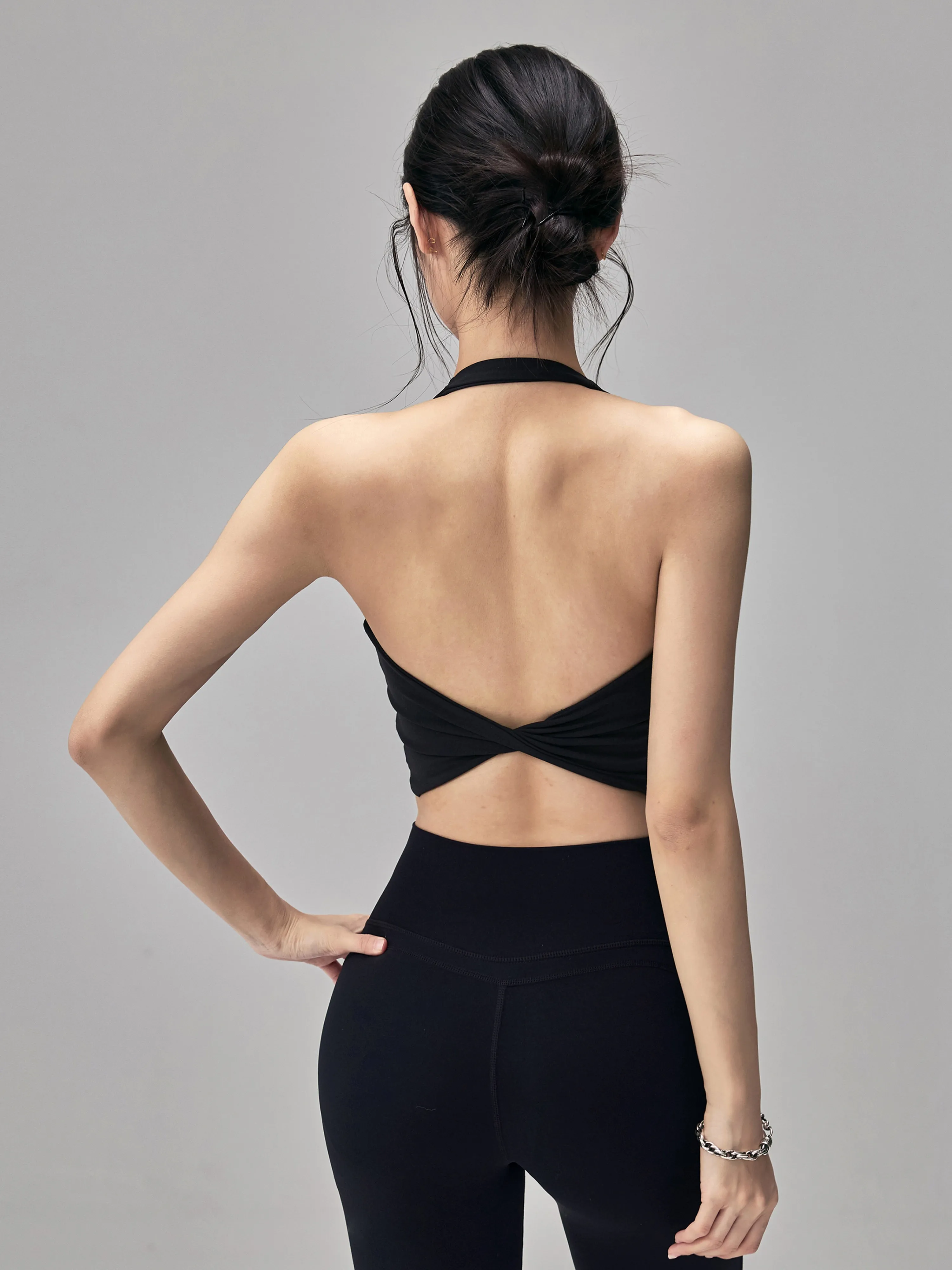 

Neck Hanging Sports Bra with Chest Pad Shock Absorption Yoga Fitness Pilates Breathable Women's Sportswear Tank Top