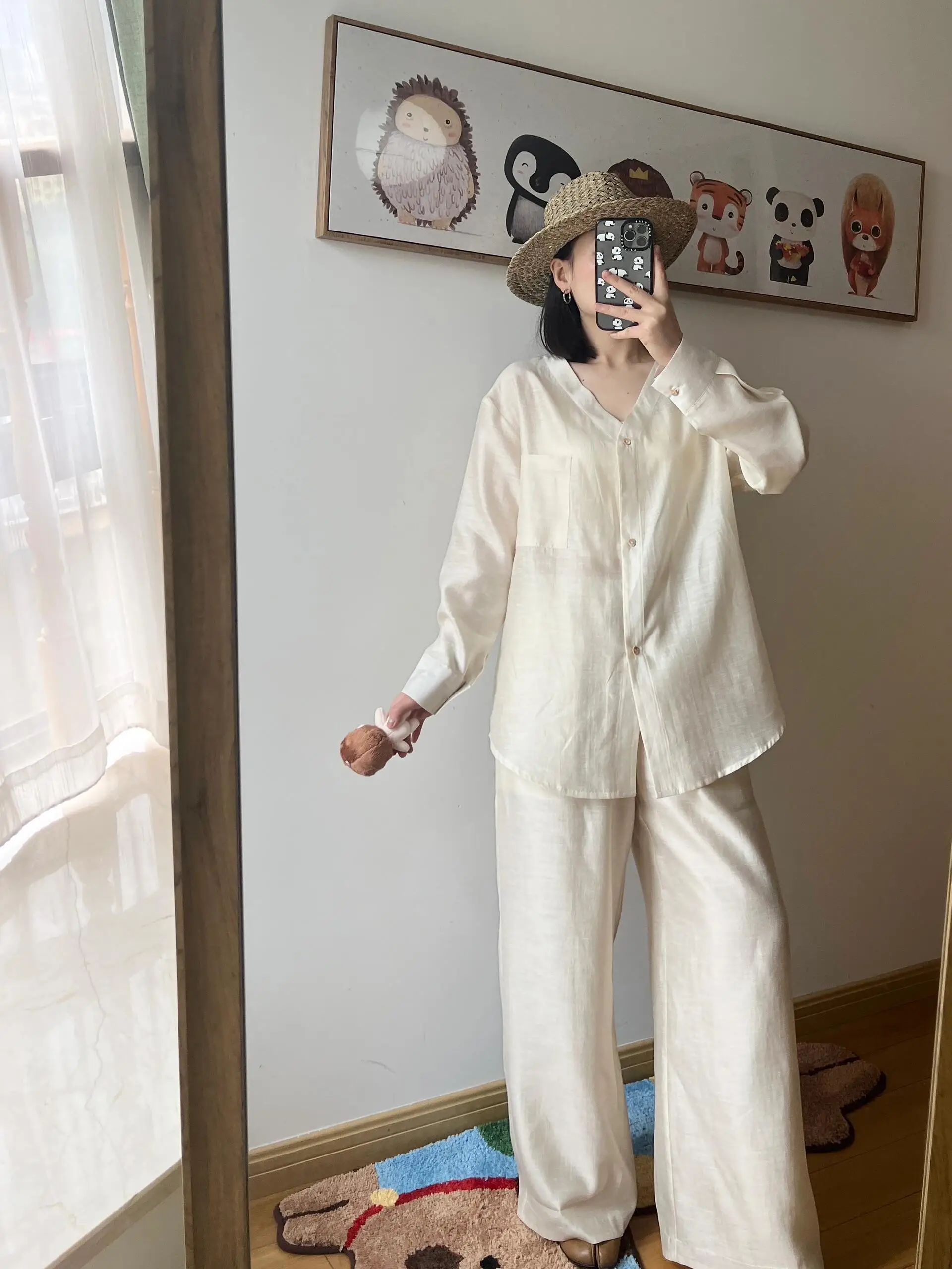 

Laid-back Style Women's Spring Summer Two-Piece Set Long Sleeve V-neck Shirt High Waist Wide Leg Pants Casual Fashion Ensemble