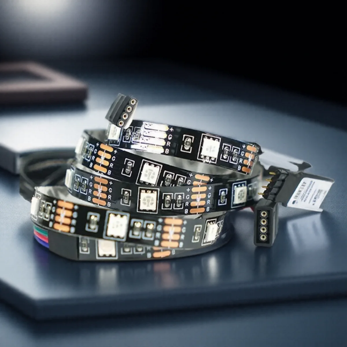 

2835RGB LED Strip Lights 1-3 Meters 24-Key Remote Control Color Freedom Advertising Lighting