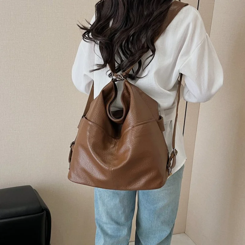 

Fashionable Women's Tote Bag Crafted From Leather Featuring Casual Simple Vintage And Famous Vintage Style​