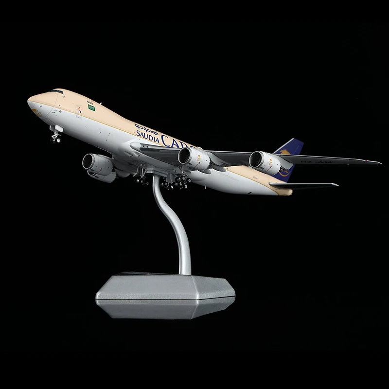 

B631602 Alloy Collectible Plane Gift HX Models Saudia Cargo Boeing B747-8F Diecast Aircraft Jet Model HZ-AI4 With Stand
