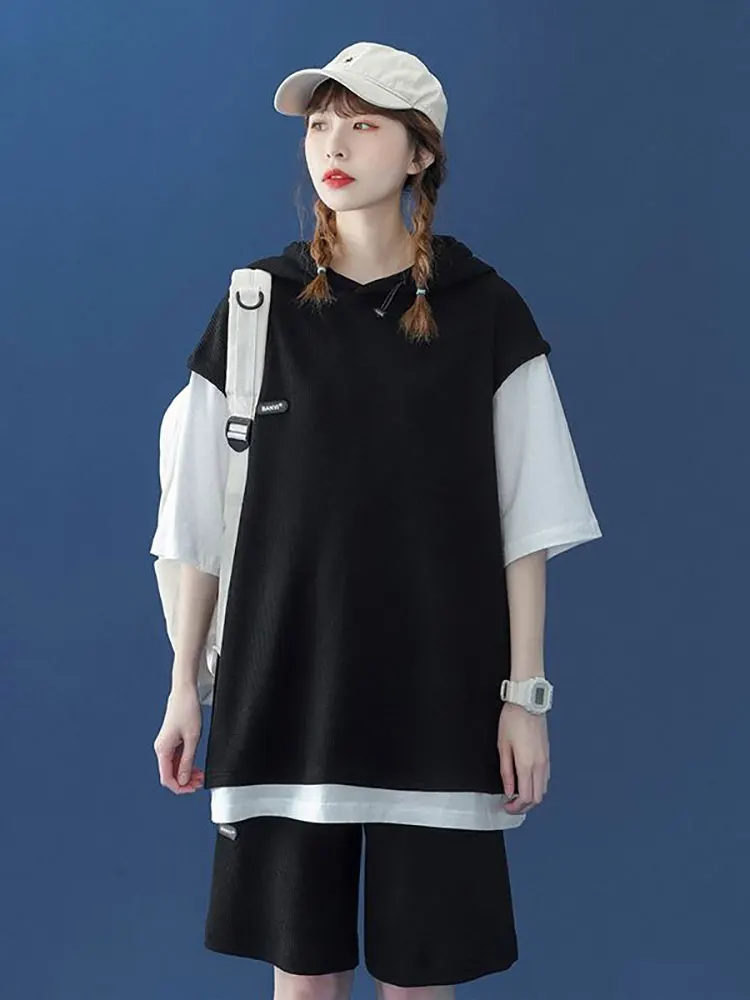 

Fake Two-Piece Sports Sweatshirt Suit Women Summer Student 2022 Korean New Fashion Patchwork Loose Short-sleeved+shorts Solid