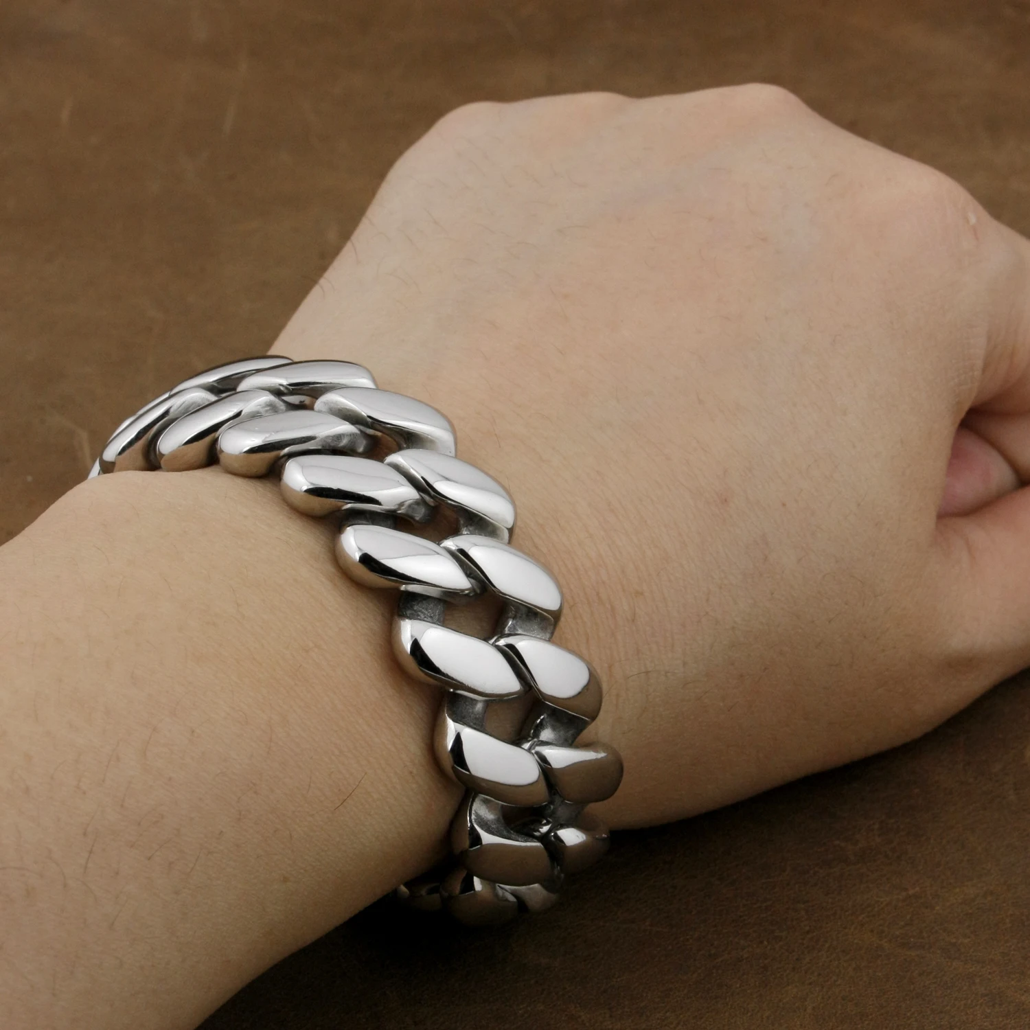

Huge Stainless Steel Link Chain Biker Bracelet Rock Punk Jewelry 5D007A