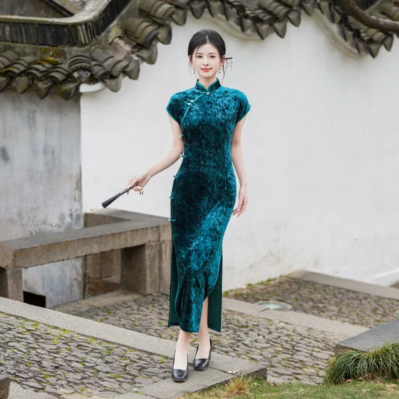 

Green Qipao Chinese Tradition Dresses Long Elegant Vestidos Women Autumn Winter Velour Mandarin Collar Qipaos Jacquard Vestidos