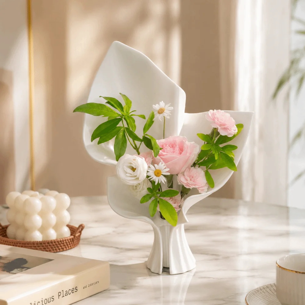 Nordic Style Flower Bouquet Vase 3D Printing Irregular Desktop Ornament Modern Art Creative Flower Display Container Table