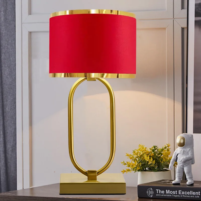 Post Modern Light Luxury Study Bedroom Bedside Lamp North European Model Room Exhibition Hall Living Room Hotel Metal Table Lamp