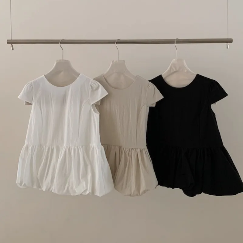 SuperAen Sweet Bud Rock Weißes O-Ausschnitt-Shirt Damen Sommer Einzigartiges schickes Nischen-Kurzarm-Top-Shirt