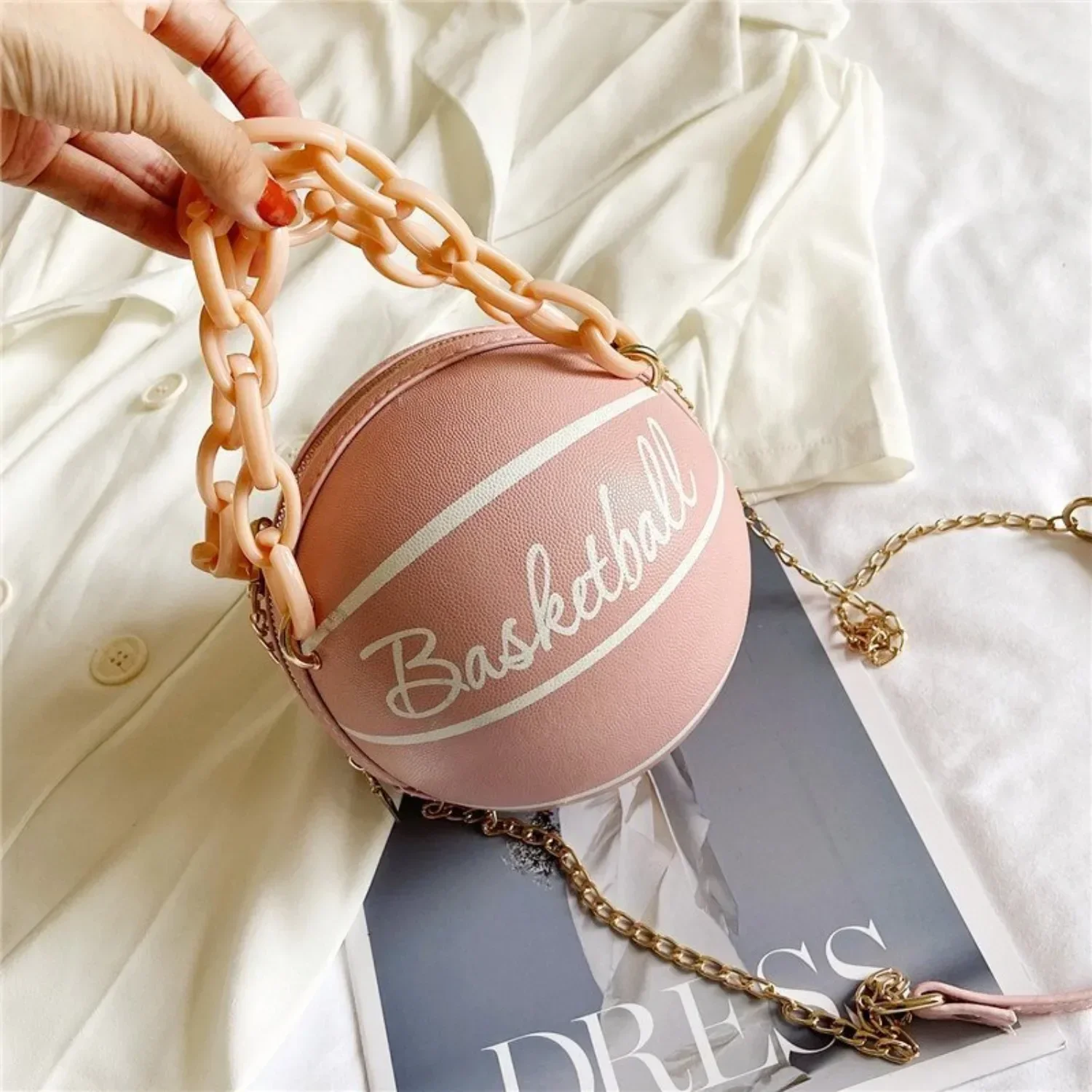 2024 New Personalized Basketball Bags New Women's Bags Trendy Chain Chain Basketball Bags Hundred Ins Crossbody Small Bag