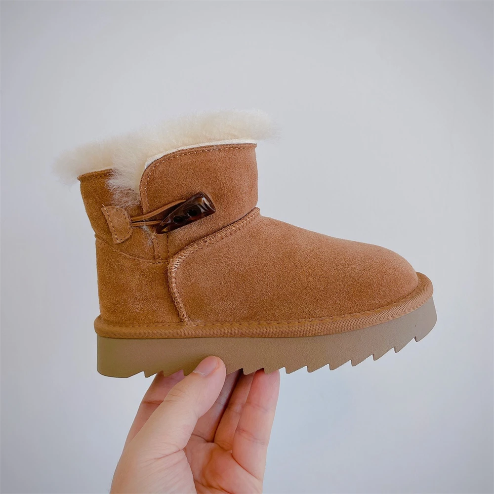 Botas de neve grossas de couro infantil, sapatos de algodão quente para meninos, moda feminina, inverno, novo, 2024