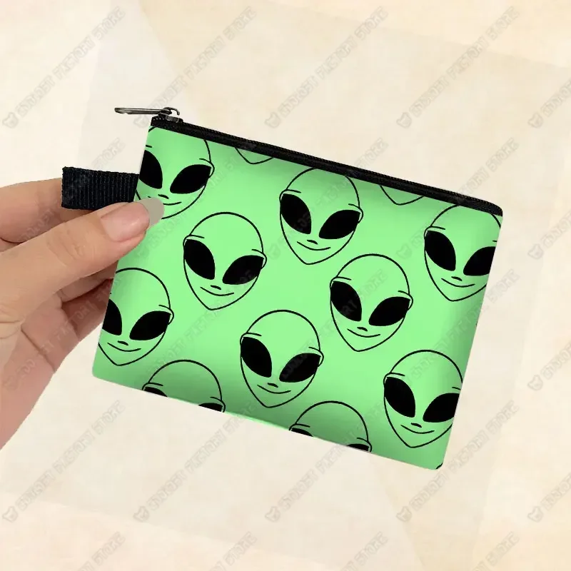 Alien L Want To Believe Pattern Coin Bag Alien Face Coin Purse Cartoon UFO Card Key Earphone Holder Small Wallet Zipper Pouch