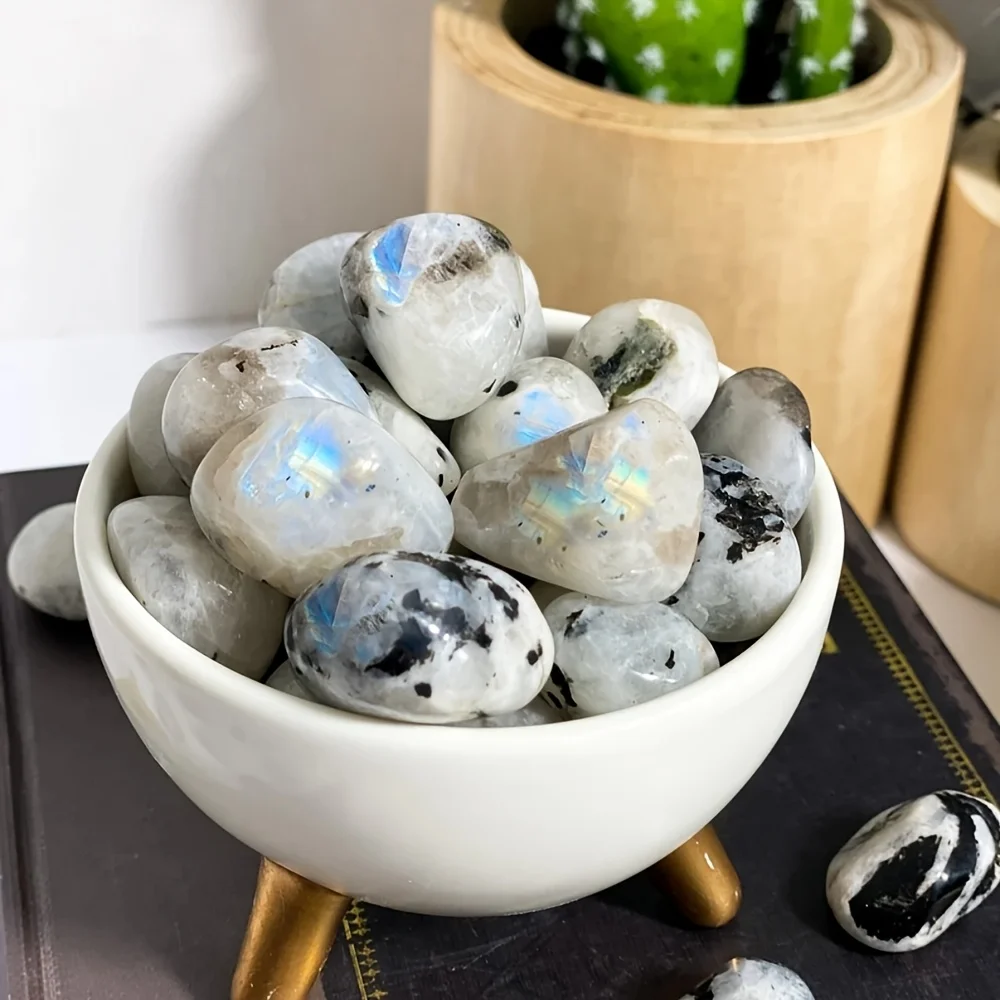One bag of natural moonstone rough stones and chips - stunning blue gemstones, Bohemian polished