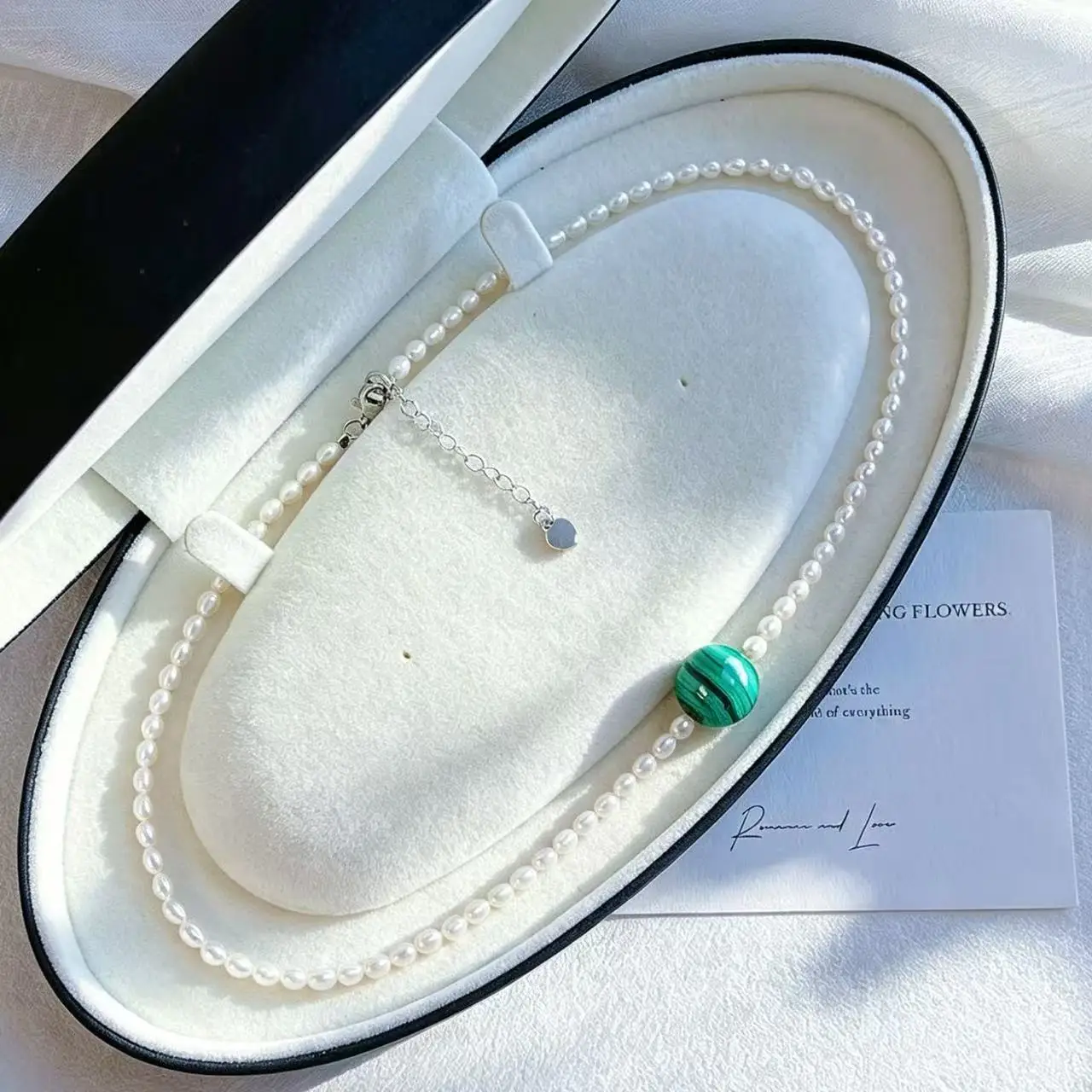 High-Quality Natural Freshwater Pearl & Malachite Designer Basic Choker Necklace, Elegant Gemstone Collarbone Chain for Women