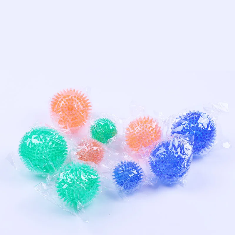 Pet Dog Toys Cat Puppy Sounding Toy Polka Squeaky Tooth Cleaning Ball TPR Training Pet Teeth Chewing Toy Thorn Balls Accessories