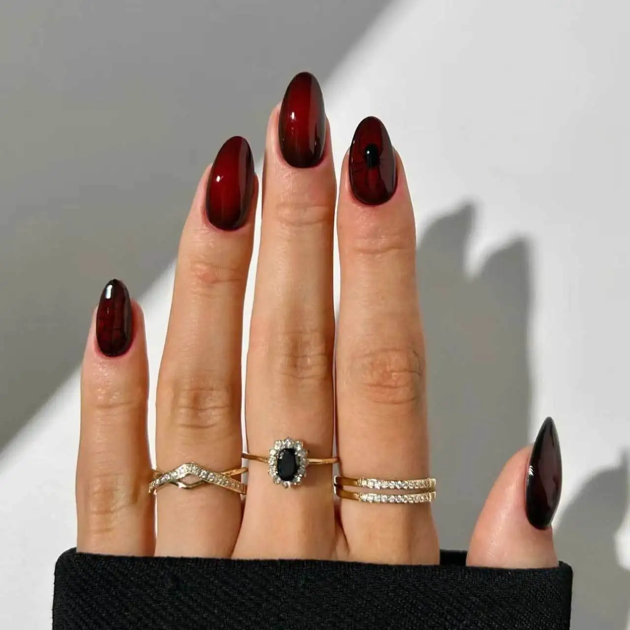 

24PCS Dark Red Gradient Almond Press on Nails Halloween Crimson Spider Web French Fake Nails for Women Wearable False Nails Tips