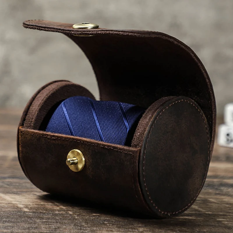 真鍮ボタン留めの円筒形ネクタイ収納ボックス、ポータブルネクタイケース、旅行用ヴィンテージブラウン本革腕時計ケース