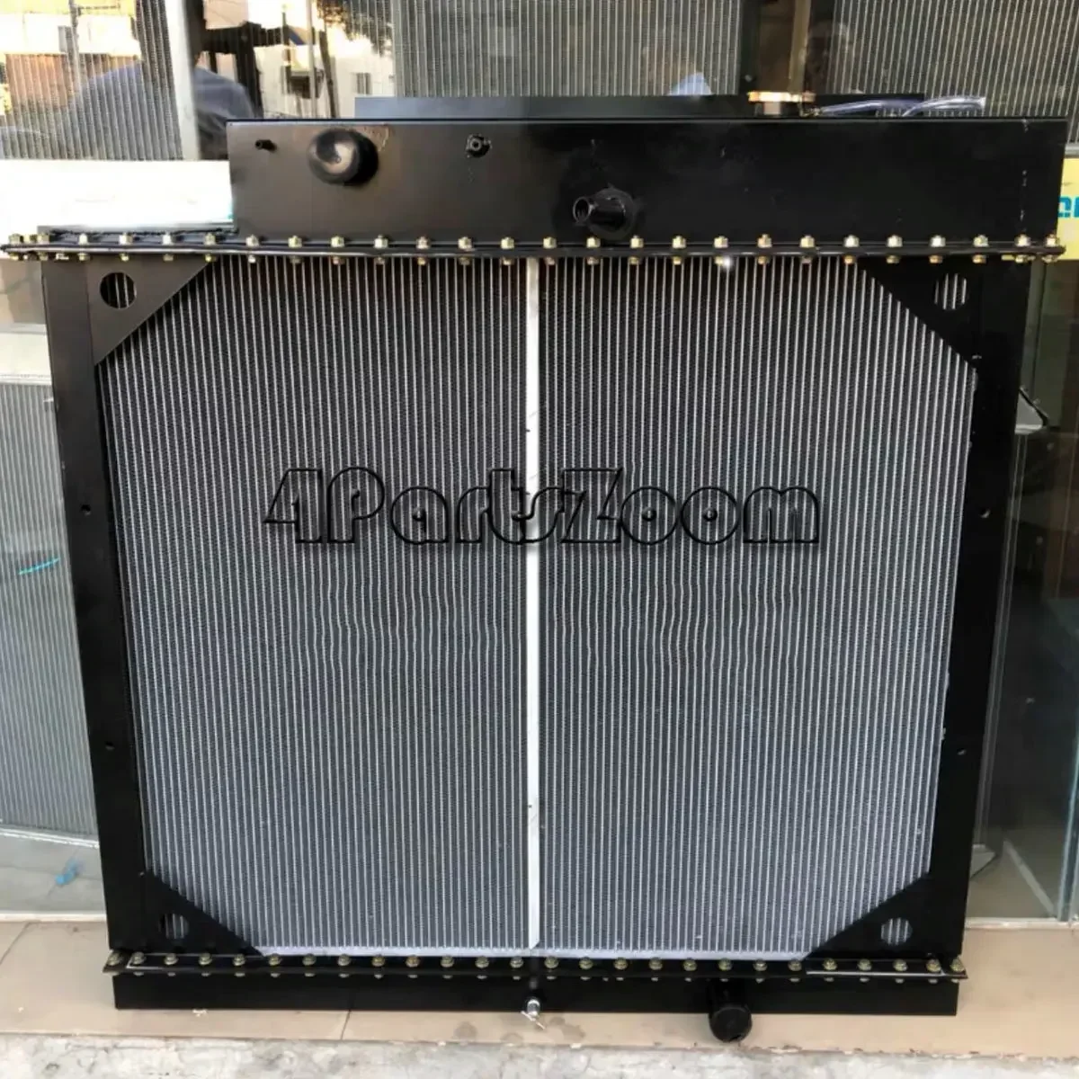 Water Cooling Radiator 14566120 for Volvo EC240B Excavator