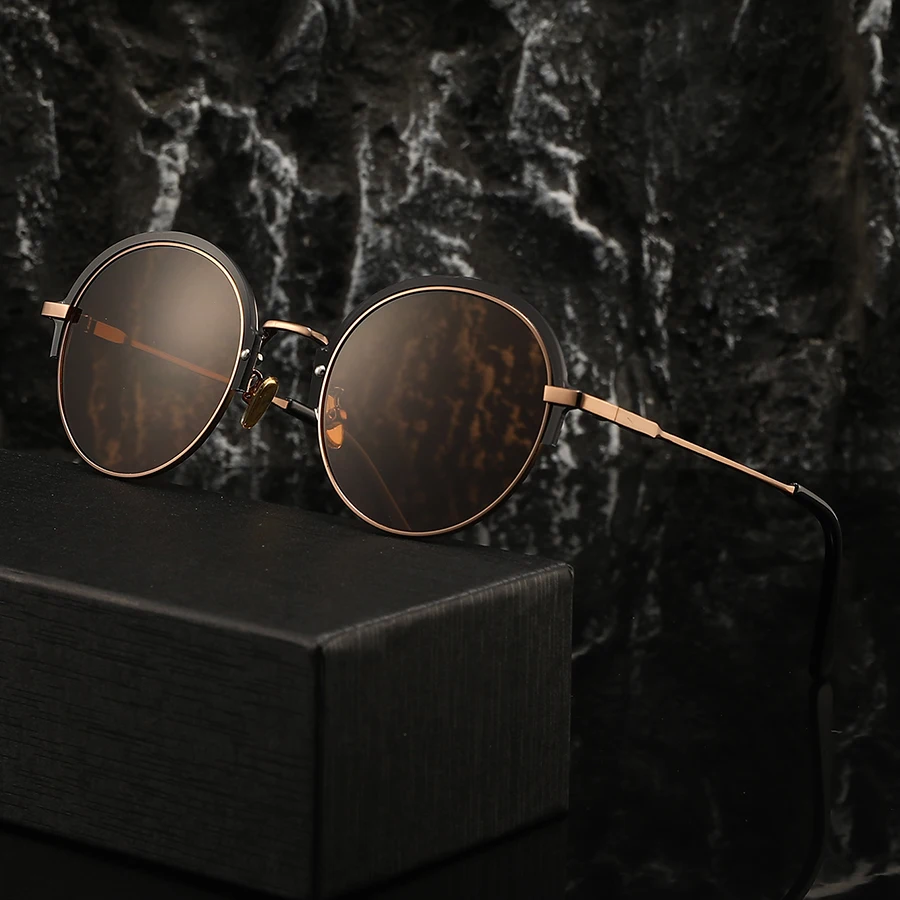 Fashionable round frame glasses, classic for both men and women, suitable for daily use in various occasions.
