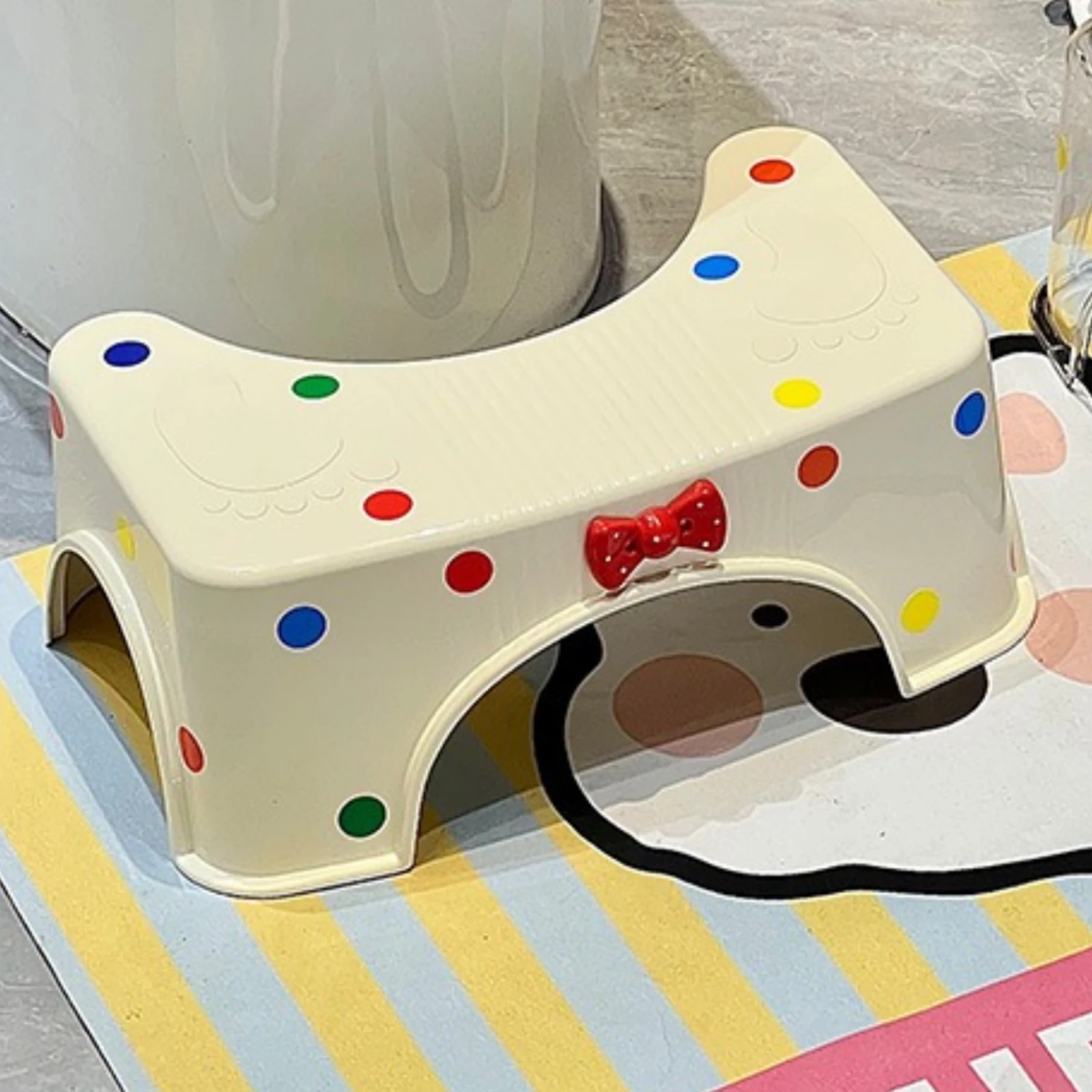 Plastic Toilet Stool Dotted Toilet Foot Stool Bathroom Foot Rest Arched Underside Restroom Aid Red Bow