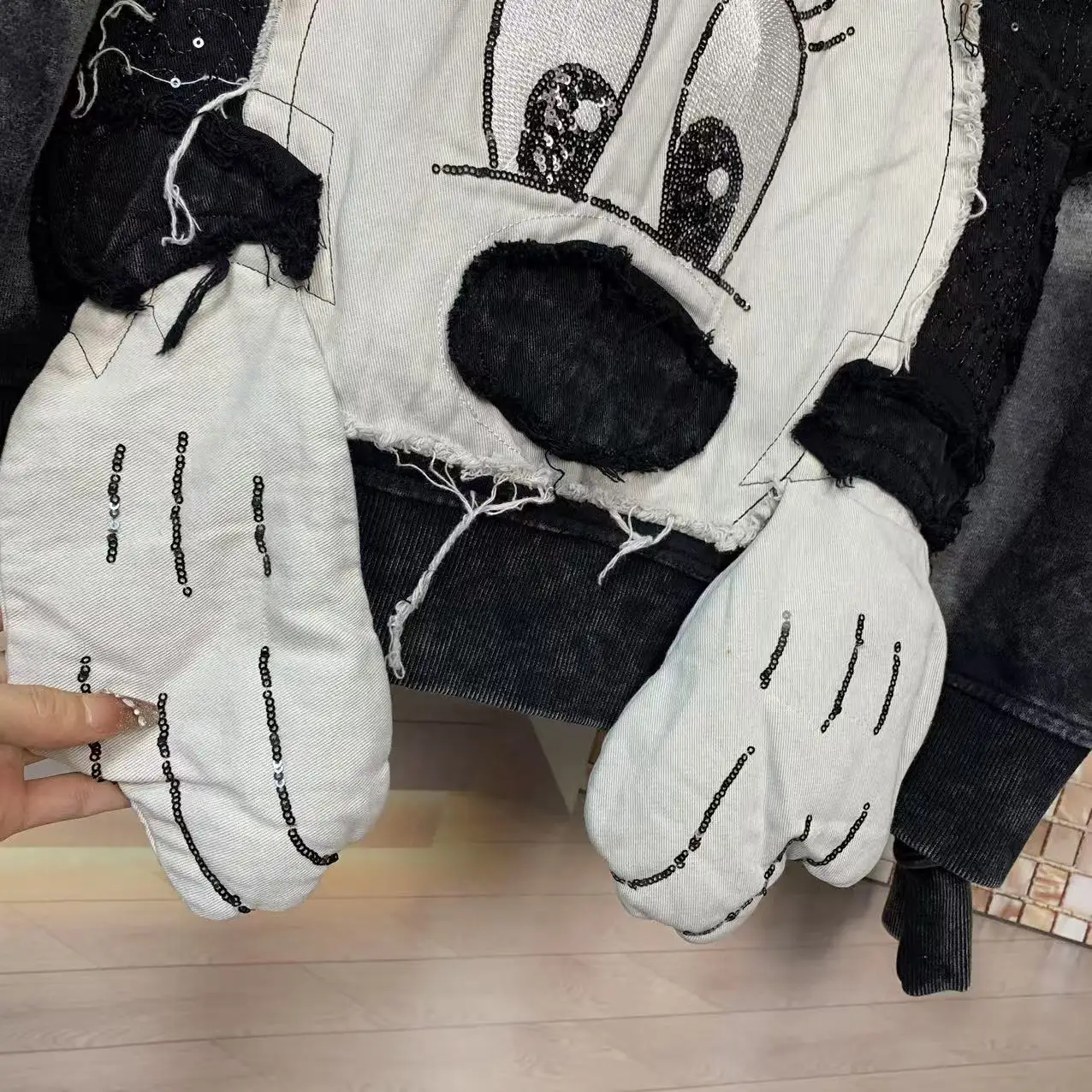 2025 Autumn Winter New Loose Cartoon Sweatshirts Women Fashion Heavy Embroidery Cartoon Hoodie Jacket Streetwear Women