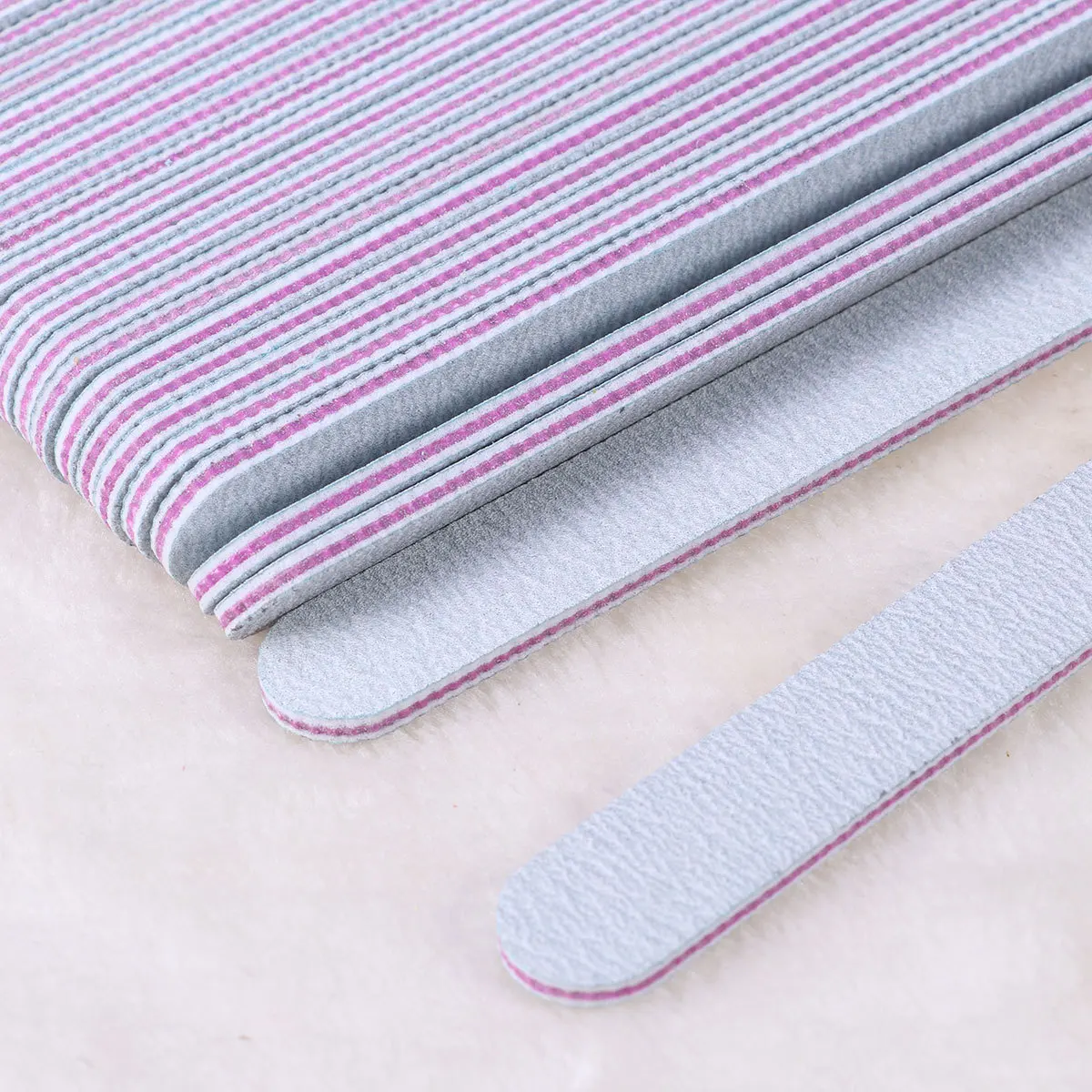 25 Stück gefräste polierte Nagelfeile, mattiertes doppelseitiges Maniküre-Werkzeug für Frau, Mädchen, Dame, Salon, natürlicher Nagelformungspuffer