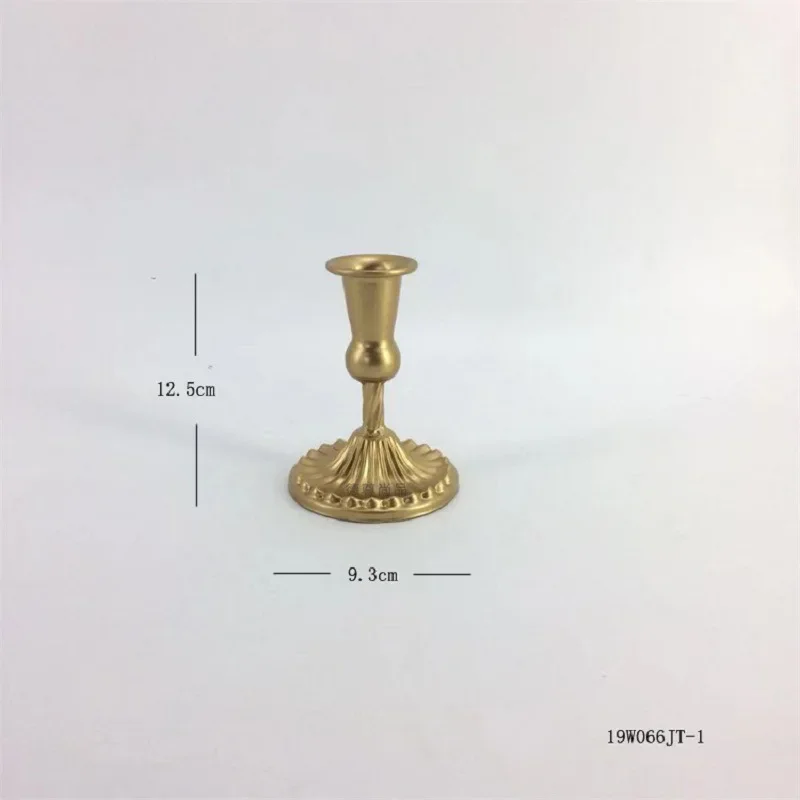 Single Headed Metal Candlestick Romantic Wedding Decorations Iron Art Candle Holders Living Room Candlelight Dinner Decoration
