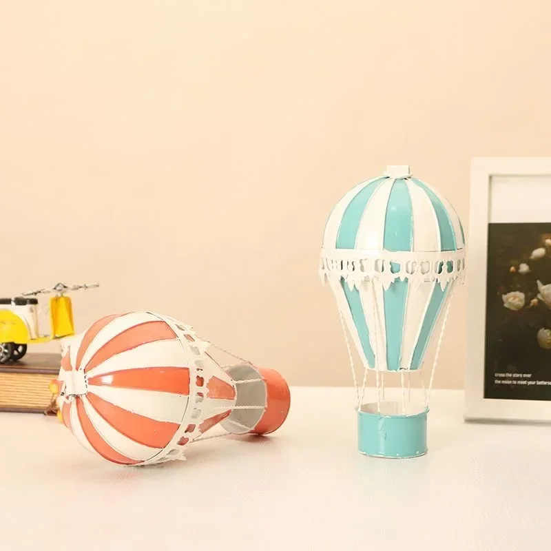 Modern Metal Hot Air Balloon Model Accessorie Hotel kindergarten Wall Hanging Ornaments Crafts Home Furnishing Decoration Crafts